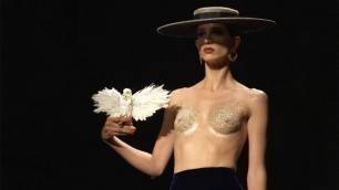 'Schiaparelli Haute Couture Fall/Winter 2022/23'