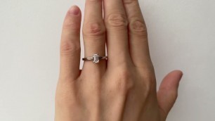 '0.5 ct Emerald Cut Diamond Ring in Futuristic Style - Style #3790 - PIERRE'