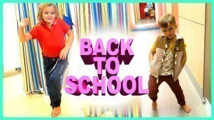 'ADORABLE Back to School Fashion Show! | Sam & Nia'